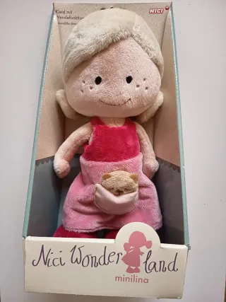 Muñeca de peluche Nici