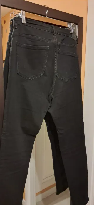 Vaqueros Zara negros