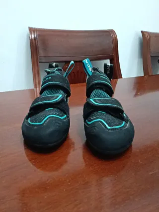 Pies de gato Scarpa Reflex Talla 35.5