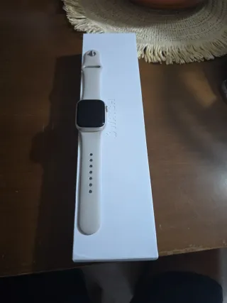Apple Watch Series 7 41mm Beige 98% salud