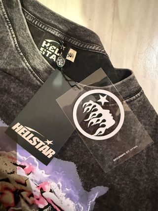 Camiseta Hellstar Negra con Diseño Cerebral