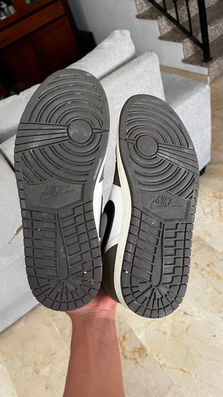 Jordan 1 Mocha Travis Scott