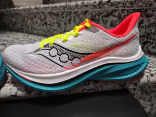 Saucony Endorphin Speed 5 Talla 42.5