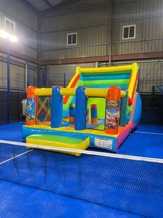 ALQUILER de Castillo hinchable multiaventura