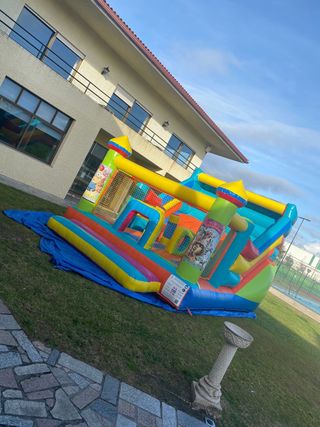 ALQUILER de Castillo hinchable multiaventura