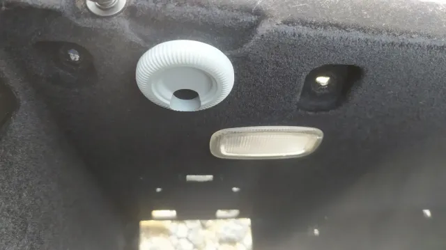 Guantera Mercedes Clase C W204