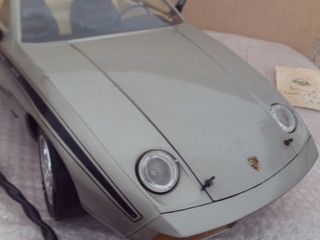 coche porsche teledirigido de la marca rico funcio