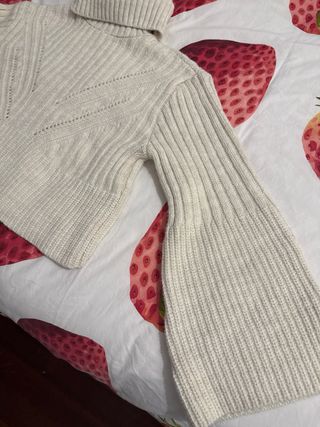 Jersey de cuello alto beige