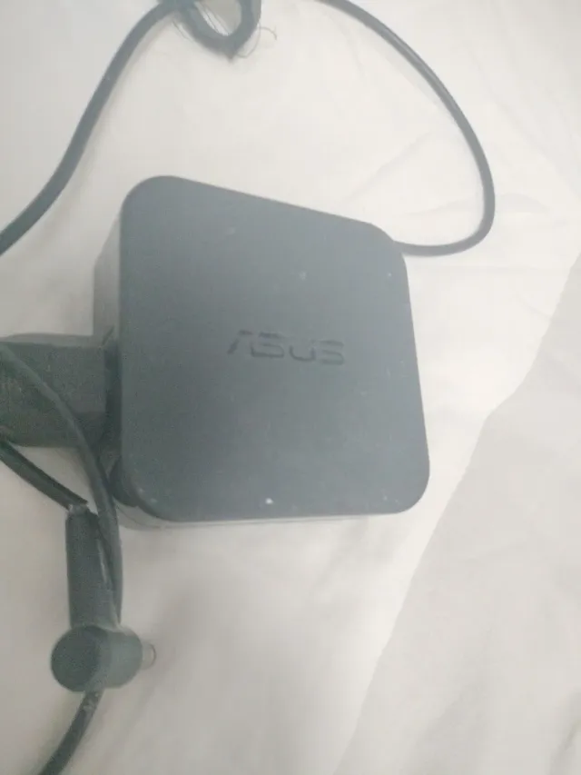 Cargador Asus