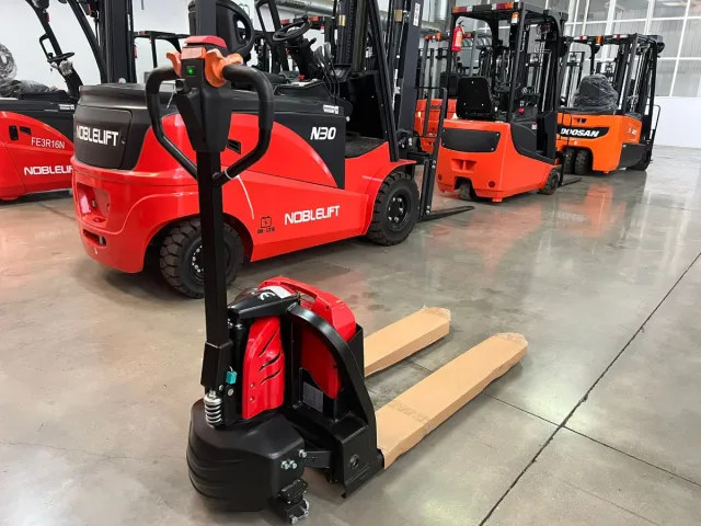 Transpaleta eléctrica de litio