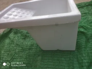 Pileta de lavar blanca