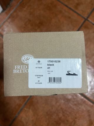 Sandalias de piel Fred de la Bretoniere negras