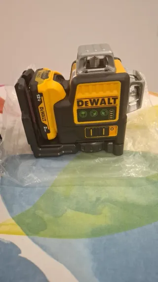 Nivel Láser Dewalt 12V