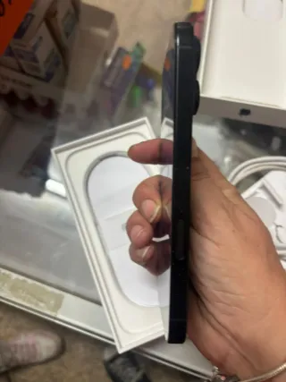 iPhone 16 Pro Negro