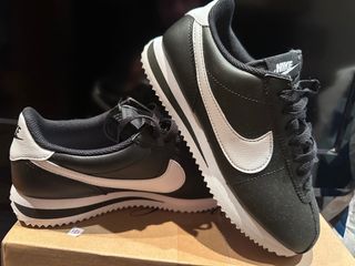 Zapatillas Nike Cortez Mujer Negras Blancas