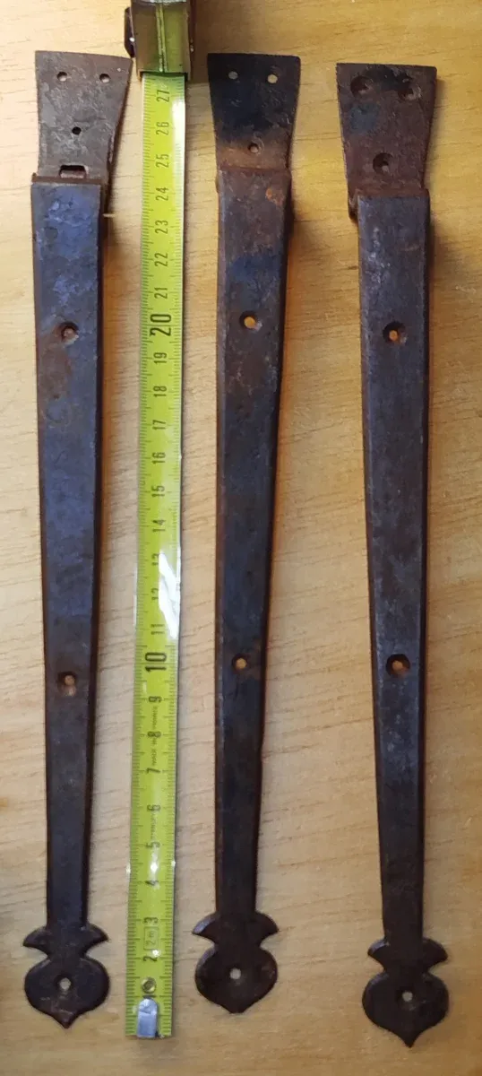 Herrajes de forja antiguos