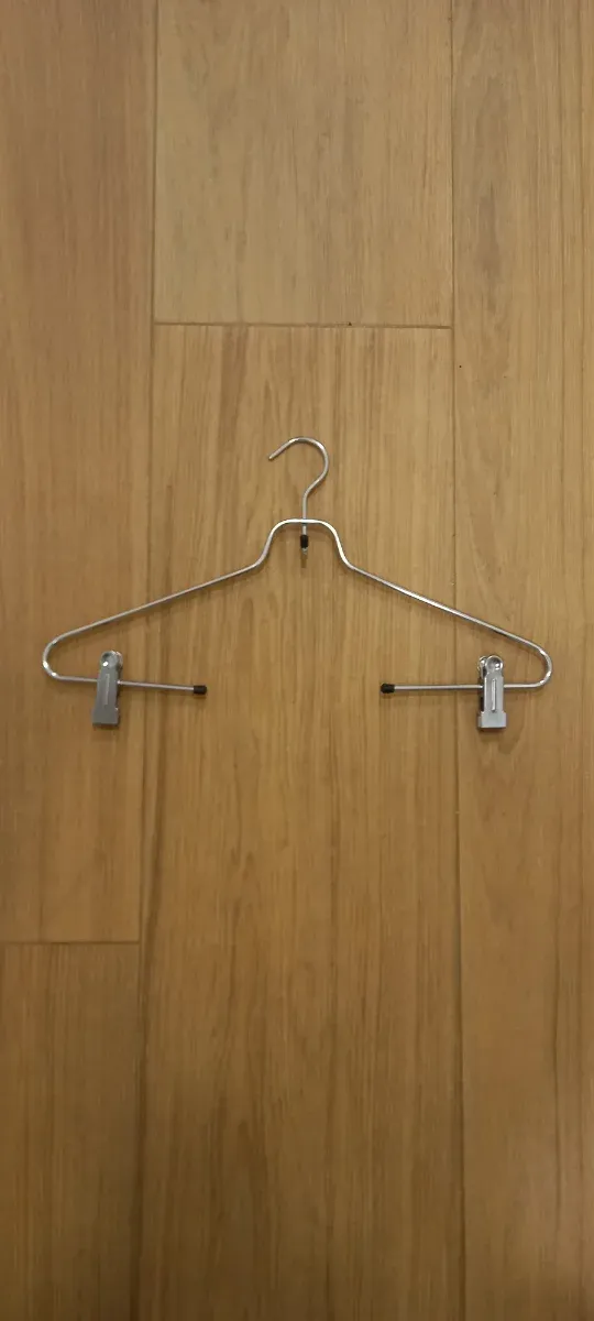 10 Perchas de metal plateadas con pinzas