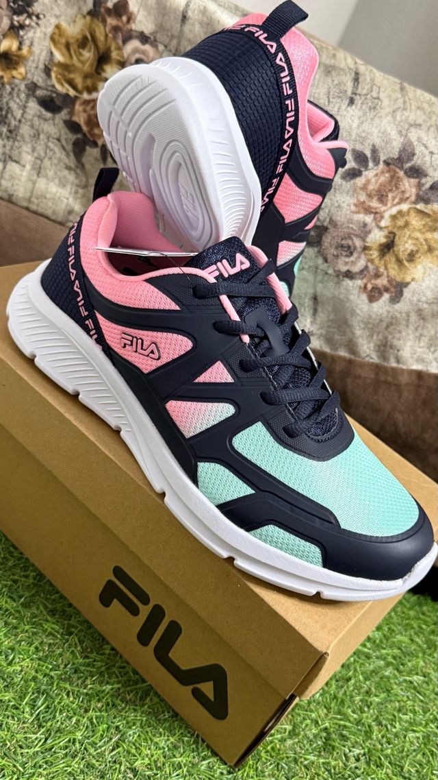 Zapatillas Fila Mujer Rosa y Turquesa