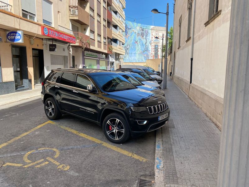 Jeep  grand Cherokee 2018 - foto 1