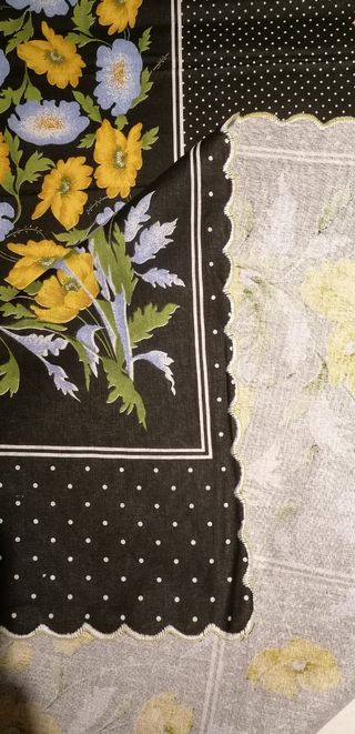 Tovaglia e tovaglioli vintage floreale