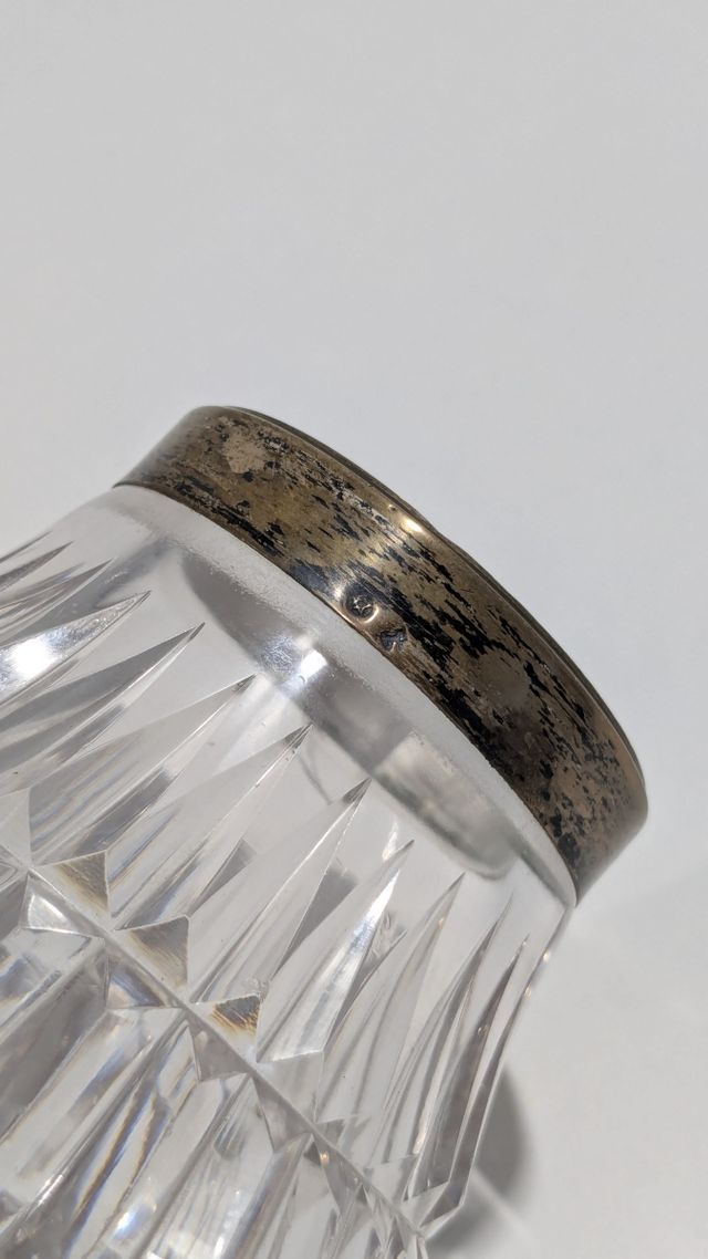 ANTIGUO FRASCO PERFUMERO CRISTAL TALLADO Y PLATA