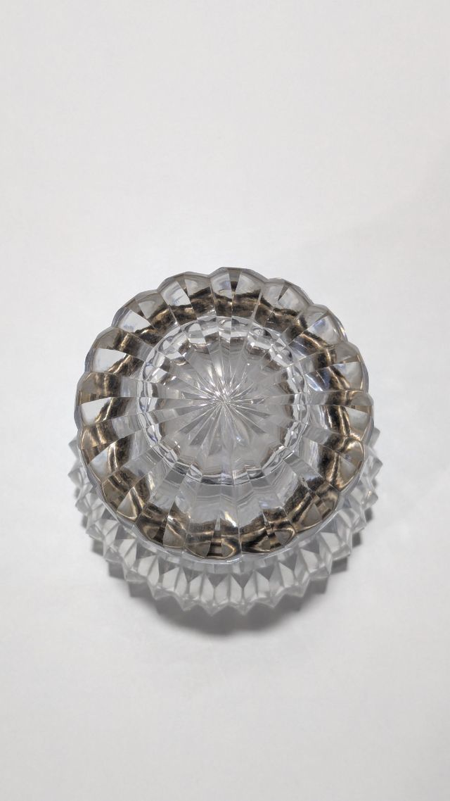 ANTIGUO FRASCO PERFUMERO CRISTAL TALLADO Y PLATA