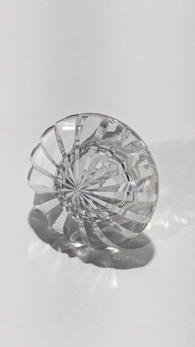 ANTIGUO FRASCO PERFUMERO CRISTAL TALLADO Y PLATA