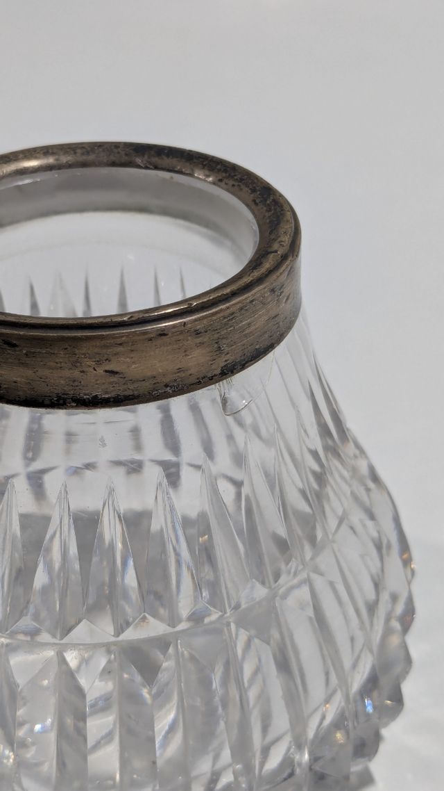 ANTIGUO FRASCO PERFUMERO CRISTAL TALLADO Y PLATA