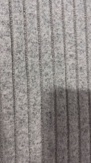 Conjunto de jersey y falda beige de canalé 