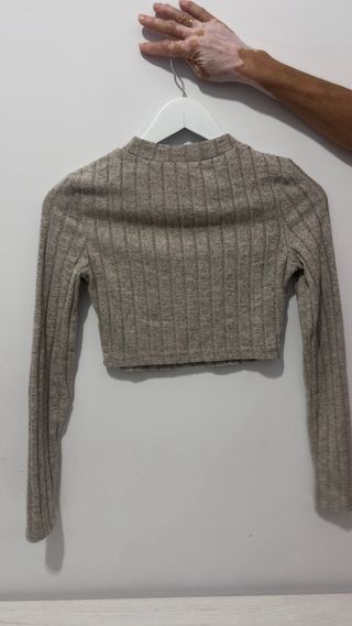 Conjunto de jersey y falda beige de canalé 