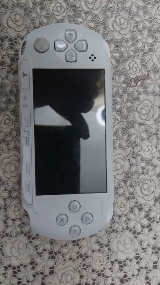 PSP Sony Bianco - Pezzi di Ricambio