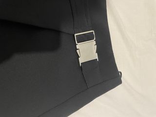 Falda Mini Zara Negra con Cremallera y Hebilla