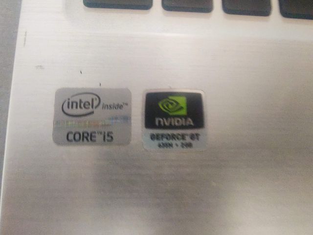 ASUS VivoBook S550CM Pantalla Dañada