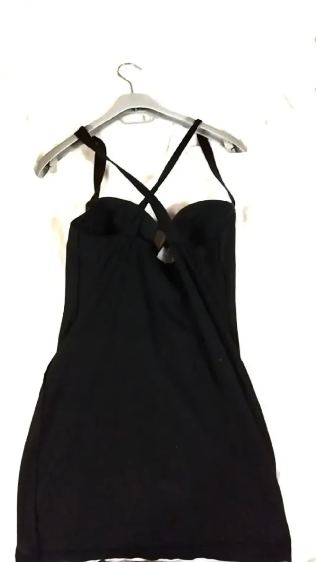 Top nero donna con incrocio sul seno