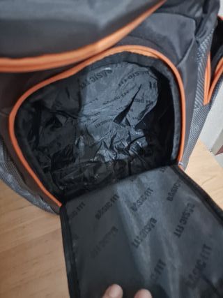 Mochila BASIC-FIT Negra y Naranja