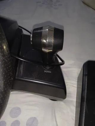 Volante Thrustmaster PS3/PS4 e PC