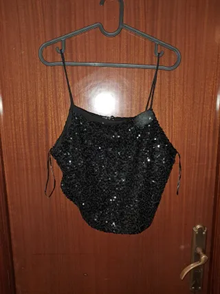 Top lentejuelas negro