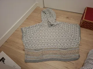 Poncho de punto invierno. Jersey calentito. 