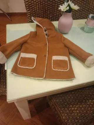 Abrigo Mango niña talla 8
