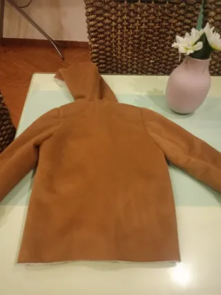 Abrigo Mango niña talla 8