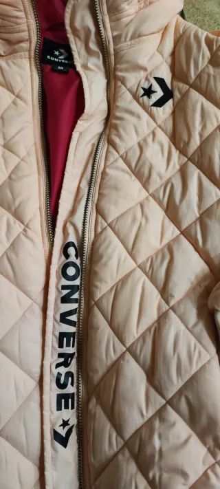 Chaqueta Converse acolchada rosa talla M