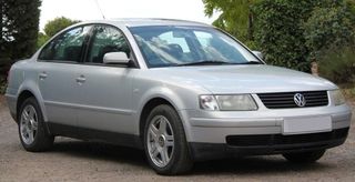 REJILLA PARACHOQUES VW PASSAT B5