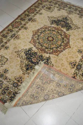 Antigua alfombra 2,40 x 1,66