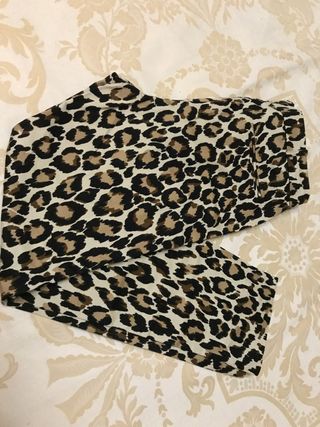 Pantalones con estampado de leopardo