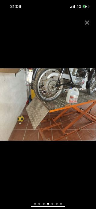 Elevador hidráulico para motos