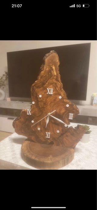 Reloj de Madera Artesanal Único