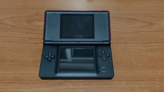 Nintendo DS Lite Crimson / Black