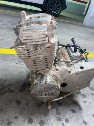 Motor Yamaha XS 400