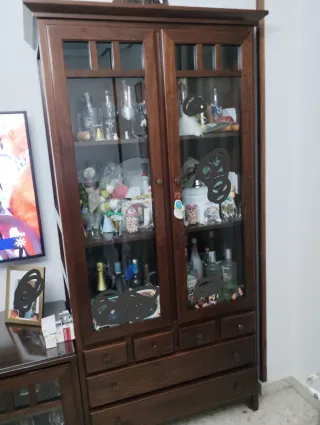 Muebles de salón madera ,entradita mesa etc