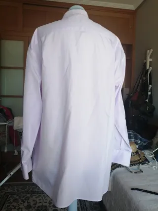 Camisa de vestir lila